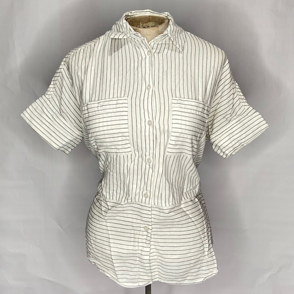 MadeWell | Size Extra Small | White & Black Striped | Button Down Shirt